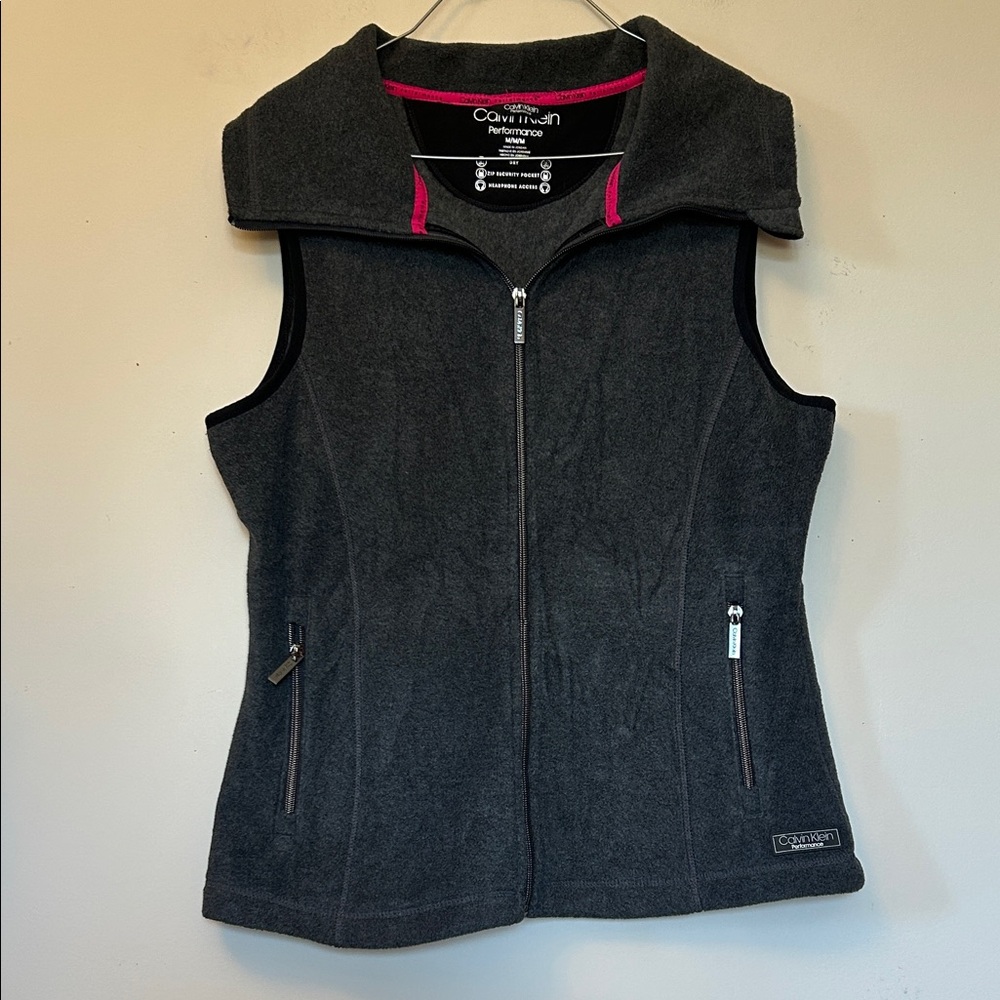 Calvin Klein Performance fleece vest zip front/pockets size medium like new